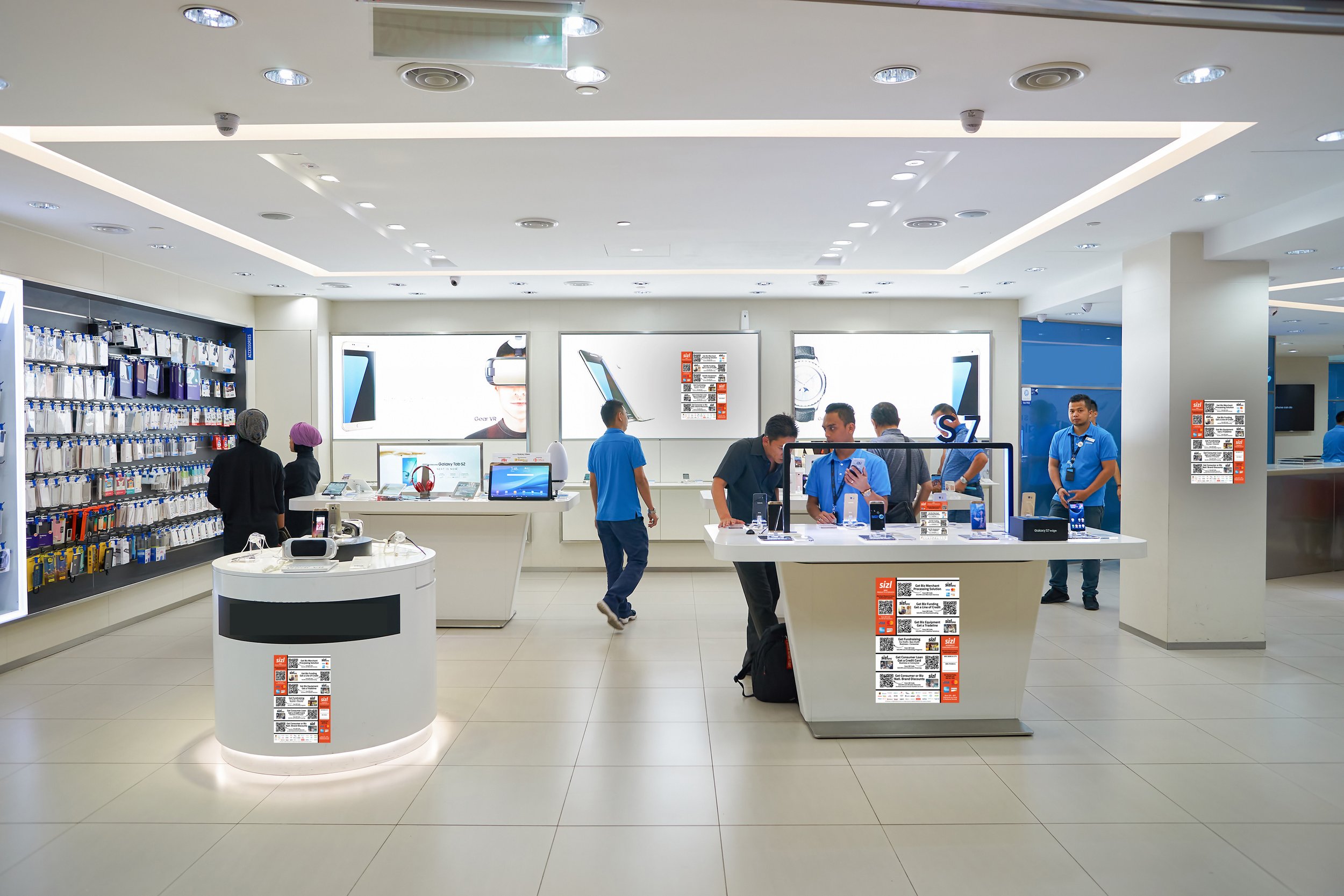 SIZL Discount Benefits In-Store Mockup